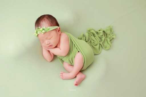 保亭宝宝多大可以不用拍嗝