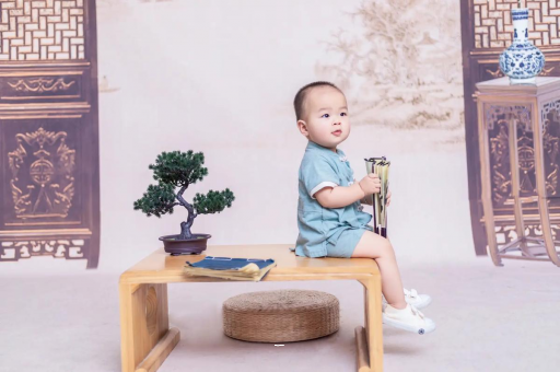 保亭宝宝多久不用拍嗝